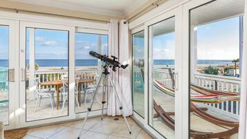 Condo, Multiple Beds, Kitchen, Ocean View | Interior