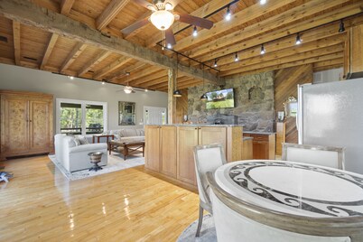 Mountain View Cabin in VA Wine Country