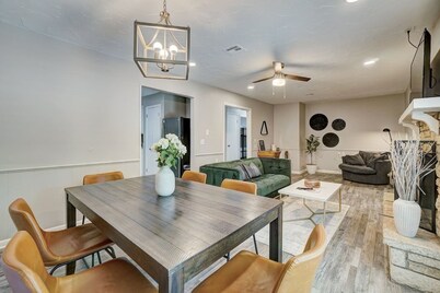 5 BED Beauty! Lake Hefner Hideaway