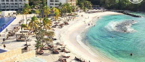 Beach nearby, sun loungers, beach towels