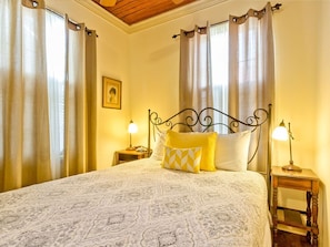 3 bedrooms, individually decorated, individually furnished, free WiFi