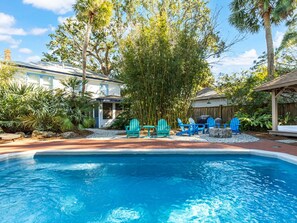 Outdoor pool - Guiding Light Cottage by Tybee Vacation Rentals (Tybee Island)