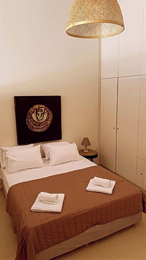 1 Schlafzimmer, schallisolierte Zimmer, Bügeleisen/Bügelbrett