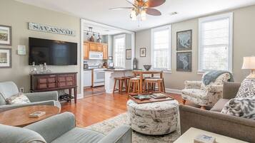 Condo, Multiple Beds, Kitchen, Garden View | Living area | 40-inch TV with digital channels, DVD player