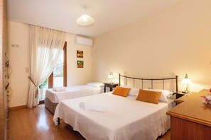 4 Schlafzimmer, Bügeleisen/Bügelbrett, WLAN, Bettwäsche