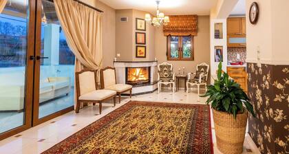 Cheerfull family-friendly villa