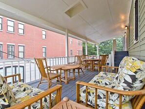 Interior - Habersham House by Tybee Vacation Rentals (Savannah)