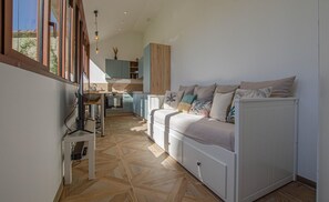 Interior - The TM House - The Dovecote (DOSCHES)