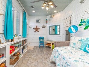 Condo, Multiple Beds, Hot Tub, Garden View | 5 bedrooms, free WiFi, bed sheets