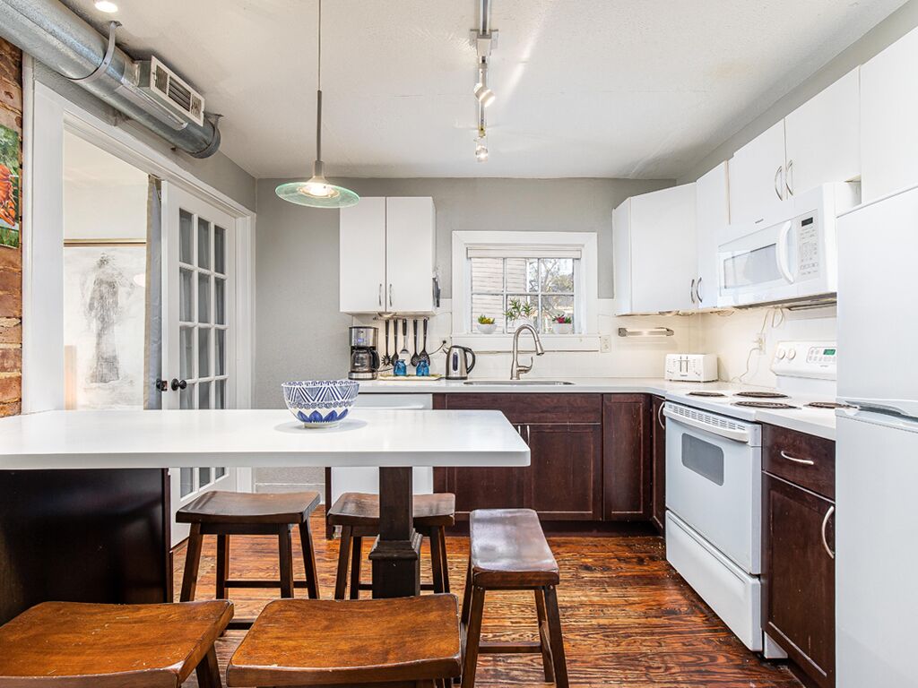 House, Multiple Beds, Kitchen, Garden View | Private kitchen | Fridge, microwave, oven, stovetop