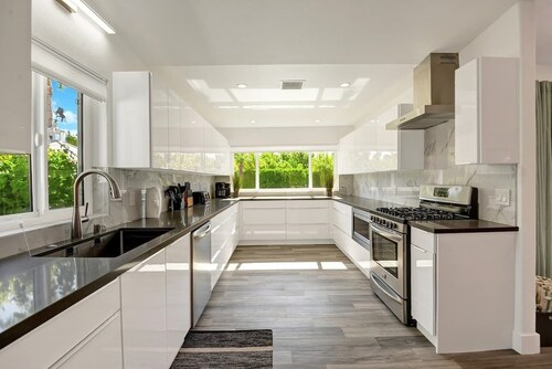 Pool, Hot Tub, Al Fresco Dining, Gazebo | Pet-Friendly Desert Haven | Catalina