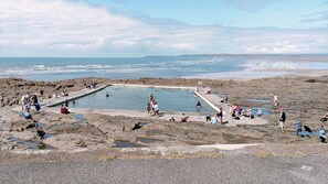 Una playa cerca