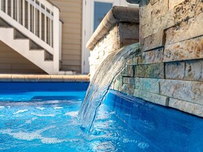 Outdoor pool - Neptunes Nest by Tybee Vacation Rentals (Tybee Island)