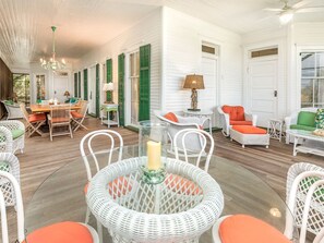 House, Multiple Beds, Kitchen, Ocean View | Dining