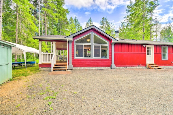 Hoodsport Vacation Rental | 2BR | 2BA | Stairs Required | 1,222 Sq Ft