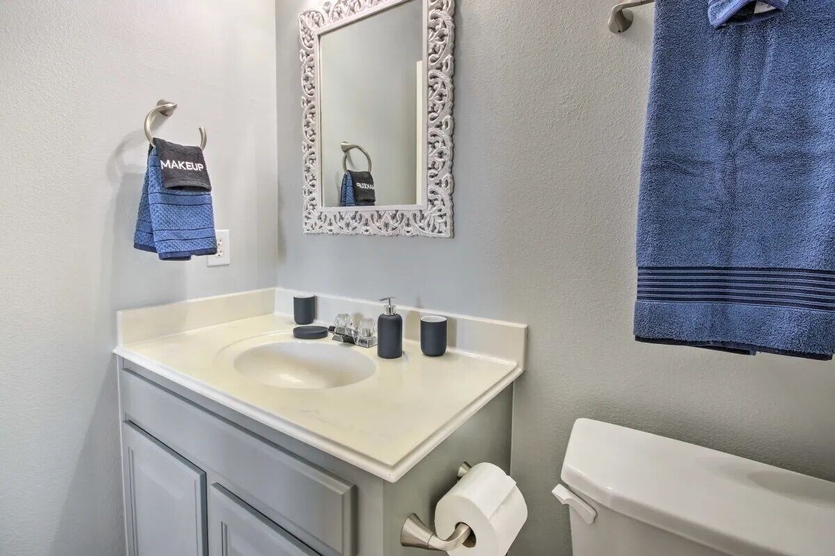 Photo 23 of Newly updated, bright & airy townhouse!