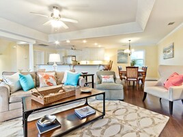 House, Multiple Beds, Kitchen, Partial Sea View | Living area