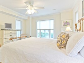 House, Multiple Beds, Kitchen, Partial Sea View