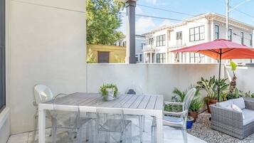 House, Multiple Beds, Kitchen | Outdoor dining