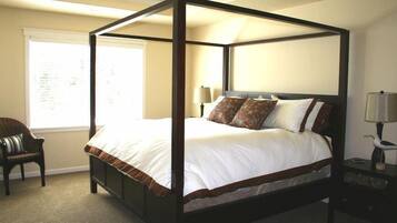 House, Multiple Beds (Beneteau)