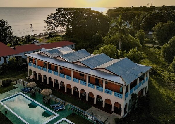 Exterior - Waterloo Guest House (Black River)