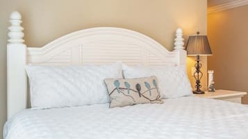 Appart'hĂŽtel, plusieurs lits, cuisine, vue plage