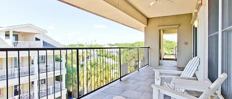 Condo, Multiple Beds, Kitchen, Beach View | Property grounds