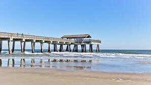 Beach nearby - Silver Shores 4 by Tybee Vacation Rentals (Tybee Island)