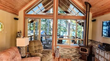 TV connectée, cheminée