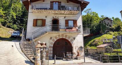 Beautiful apartment for 5 guests with pool, WIFI, TV, balcony and pets allowed