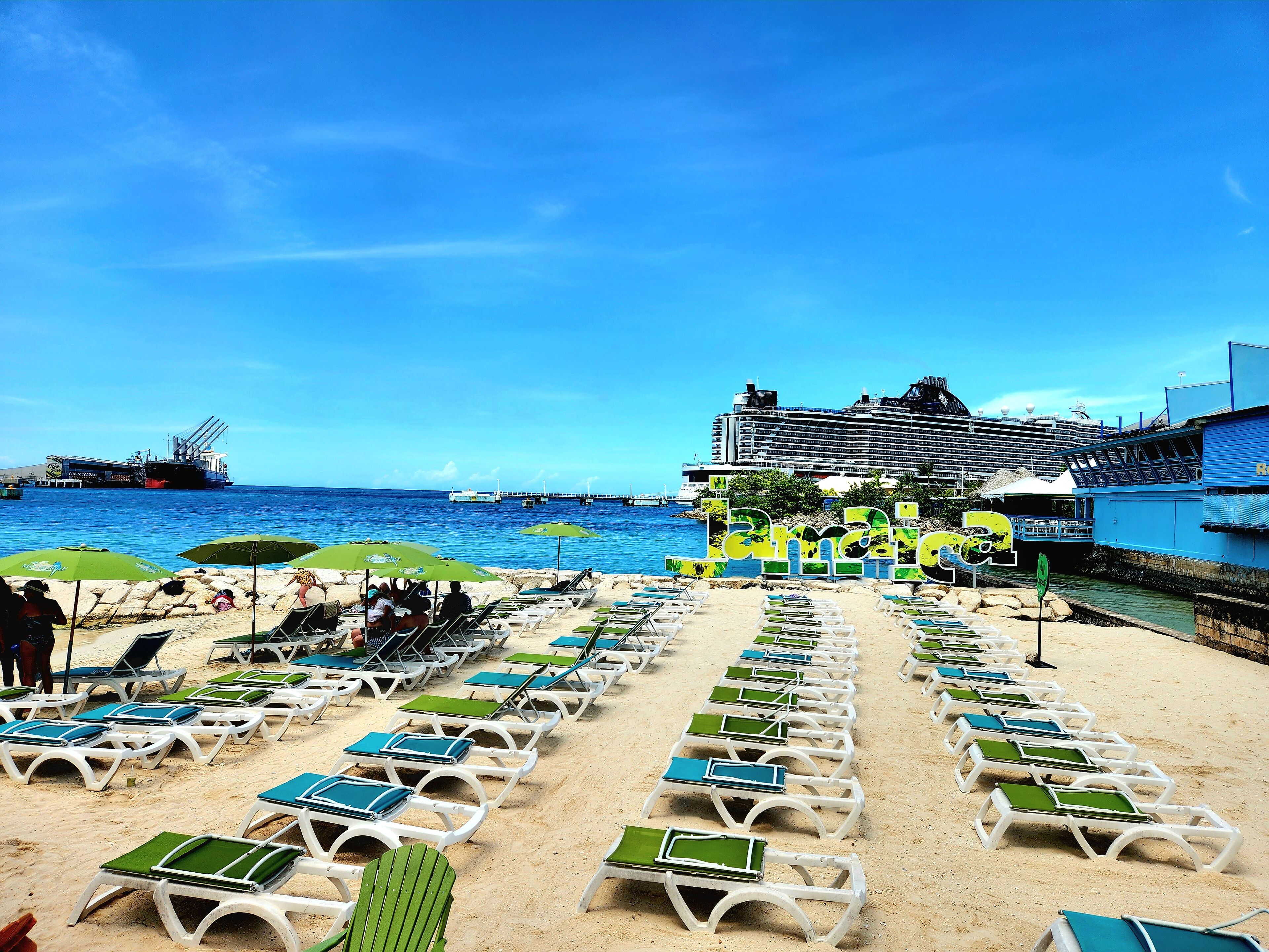 Beach nearby, beach towels