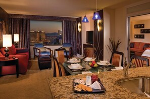 Dining - Marriott's Grand Chateau (Studio: King Bed) (Las Vegas)