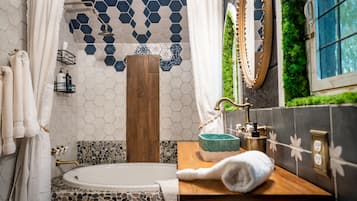 Combined shower/tub, hair dryer, towels, soap