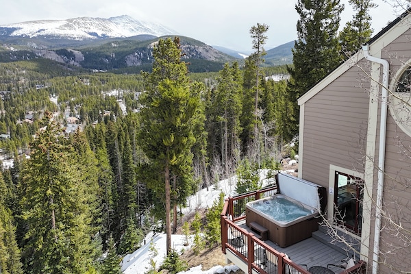The Sunrise Point hot tub has some of the most outstanding panoramic views in all of Breckenridge