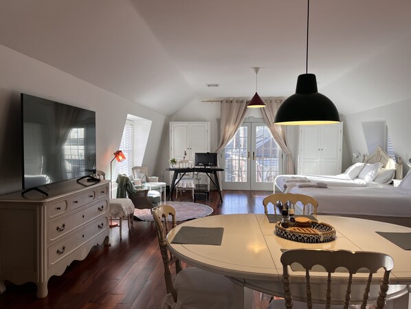 1 chambre, bureau, Wi-Fi gratuit, draps fournis