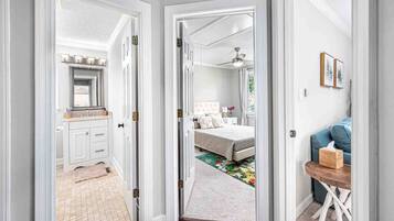3 Schlafzimmer, Bügeleisen/Bügelbrett, Reisekinderbett, WLAN