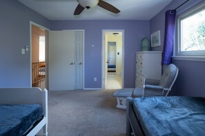 4 bedrooms, desk, iron/ironing board, travel crib