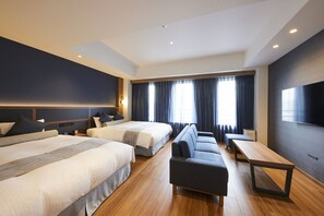 In-room safe, iron/ironing board, free WiFi - Hotel Sails (Osaka)