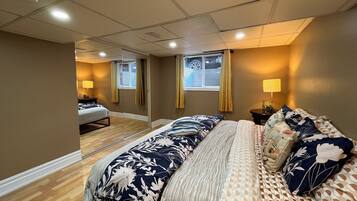 1 bedroom, desk, iron/ironing board, free WiFi