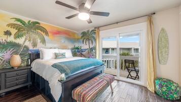 2 bedrooms, desk, iron/ironing board, WiFi (surcharge)