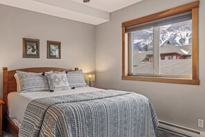 2 Schlafzimmer, Bügeleisen/Bügelbrett, Reisekinderbett, WLAN