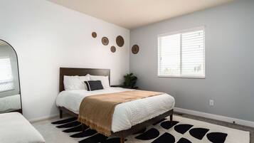 5 soverom, wi-fi (inkludert) og sengetøy