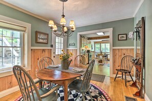 Dining - Fish, Float & Relax Fireside: Home Near New River! (Crumpler)