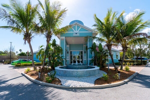 Two Waterfront Townhomes-Cape Crossing Resort