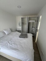 标准公寓 | 熨斗/熨衣板、免费 WiFi