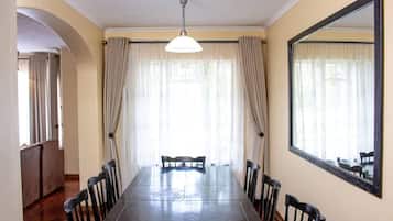 3 chambres, Wi-Fi gratuit, draps fournis