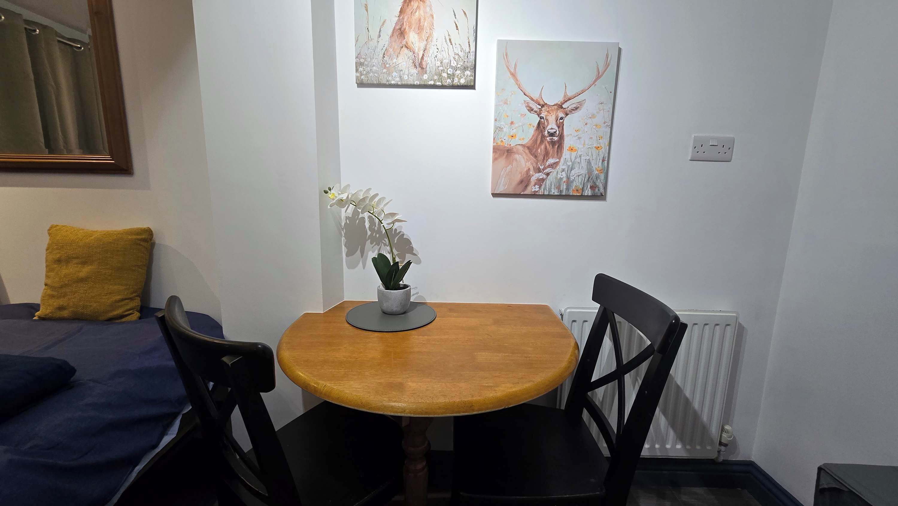 Studio Suite, 1 Bedroom | Living area