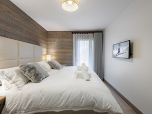 4 bedrooms, free WiFi, bed sheets