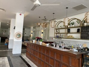 Coffee shop