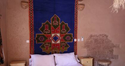 BEDROOM with private terrace in a farmhouse in the heart of the palm grove